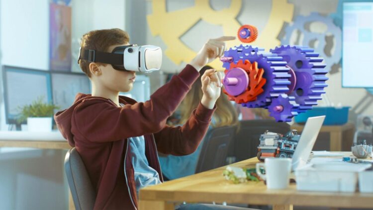 VR/AR: Revolutionizing Learning and Study Methods